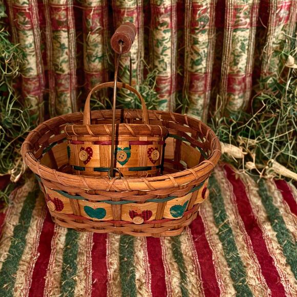 Vintage Country Heart Button Basket Duo – Rustic Wood Handle Wall & Table Set - Picture 9 of 11